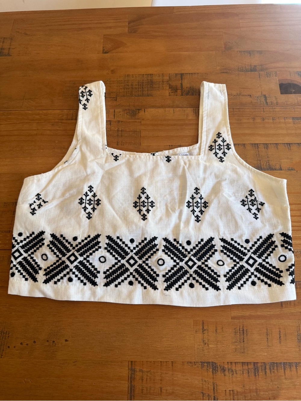 Haute Hippie Calypso White Embroidered Crop Tank Top - size L